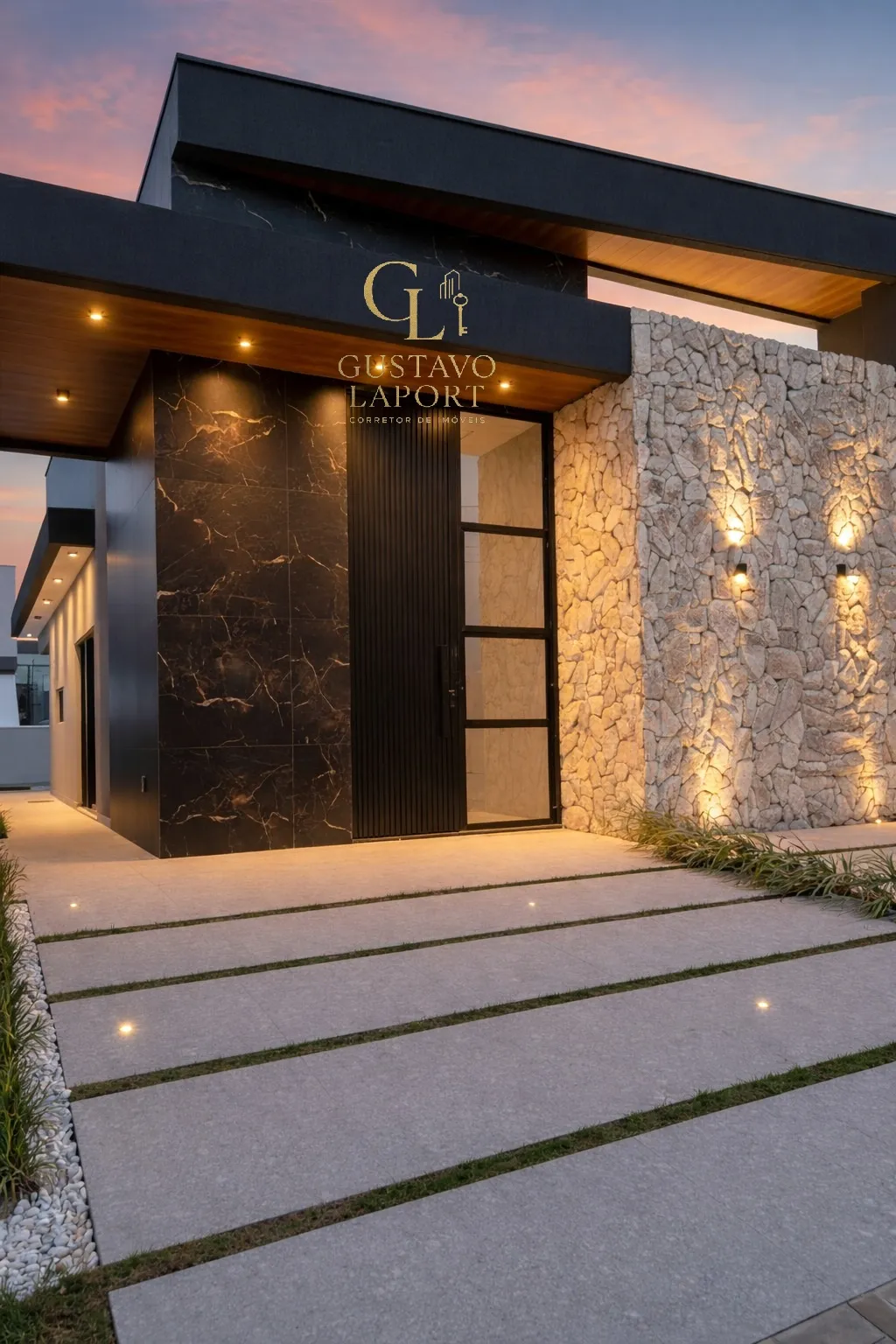 CASA EM CONDOMÍNIO FECHADO!